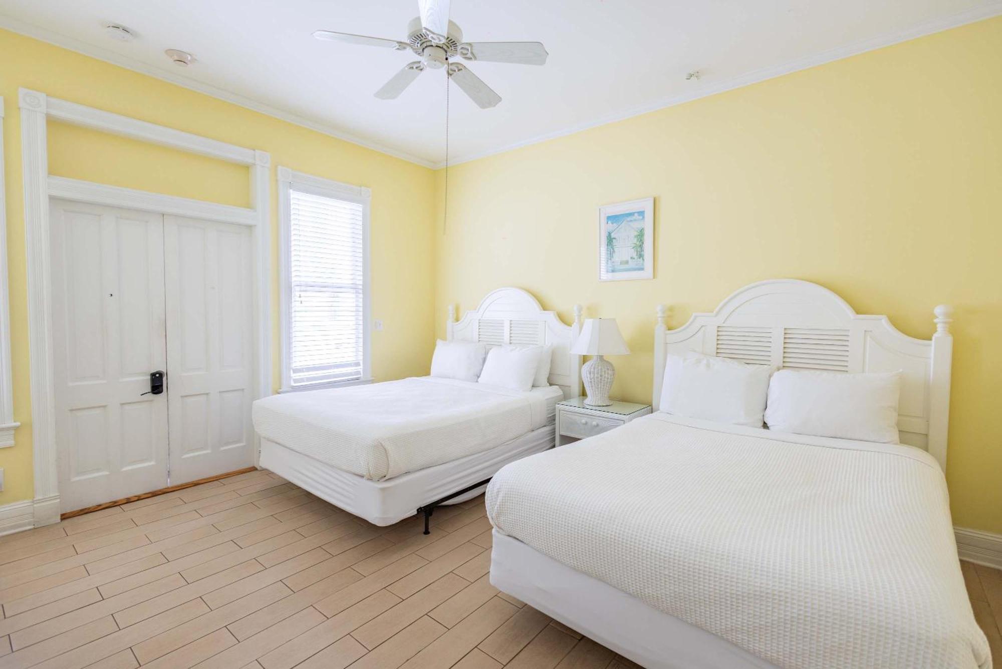 Deluxe Queen At The Curry Mansion - Parking & Heated Pool! Кі-Вест Екстер'єр фото