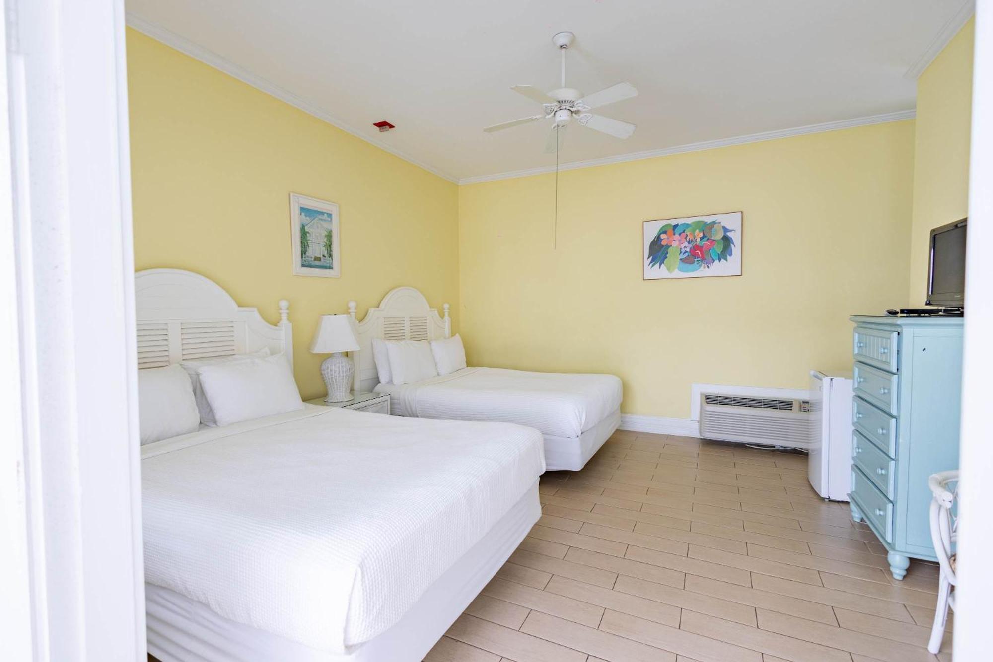 Deluxe Queen At The Curry Mansion - Parking & Heated Pool! Кі-Вест Екстер'єр фото